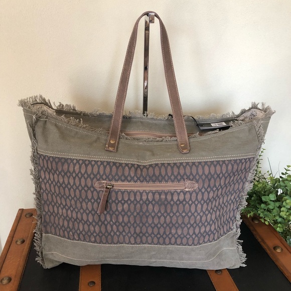 Honey Bee Print Weekender Large Tote Bag C-2421 - Picture 3 of 7